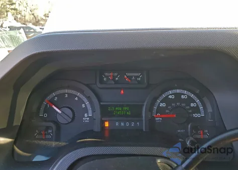 2014 Ford Econoline E350 Super Duty Wagon from USA, damaged, VIN 1FBNE3BL4EDA67477